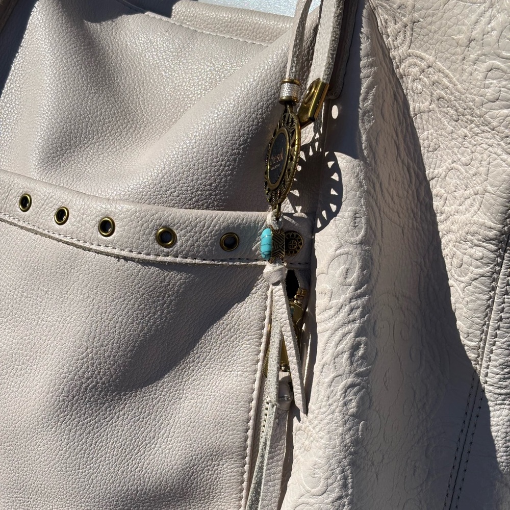 The Sak Cream shoulder Handbag - Picture 7 of 10